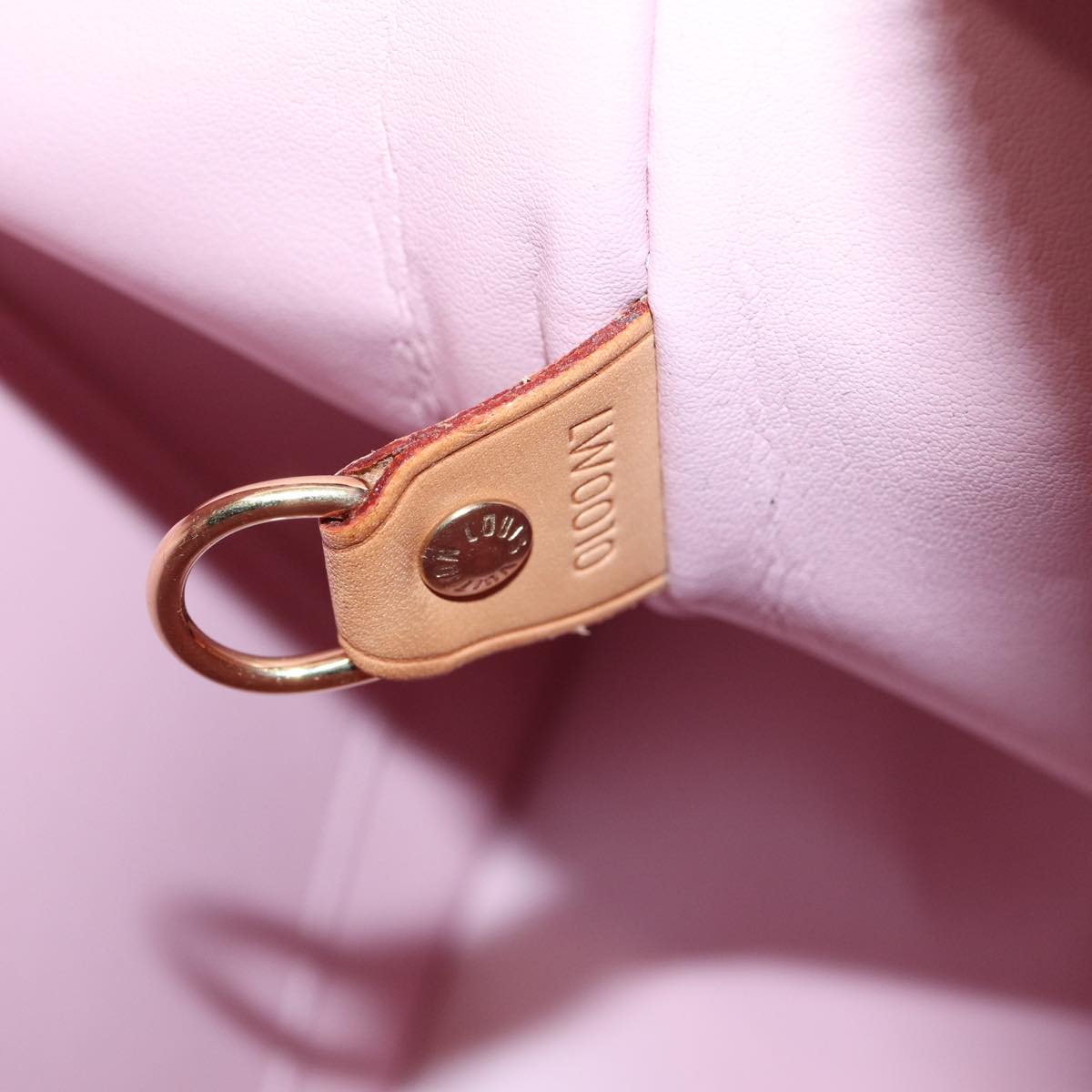 LOUIS VUITTON Monogram Vernis Houston Bag Marshmallow Pink M91302 LV 82765