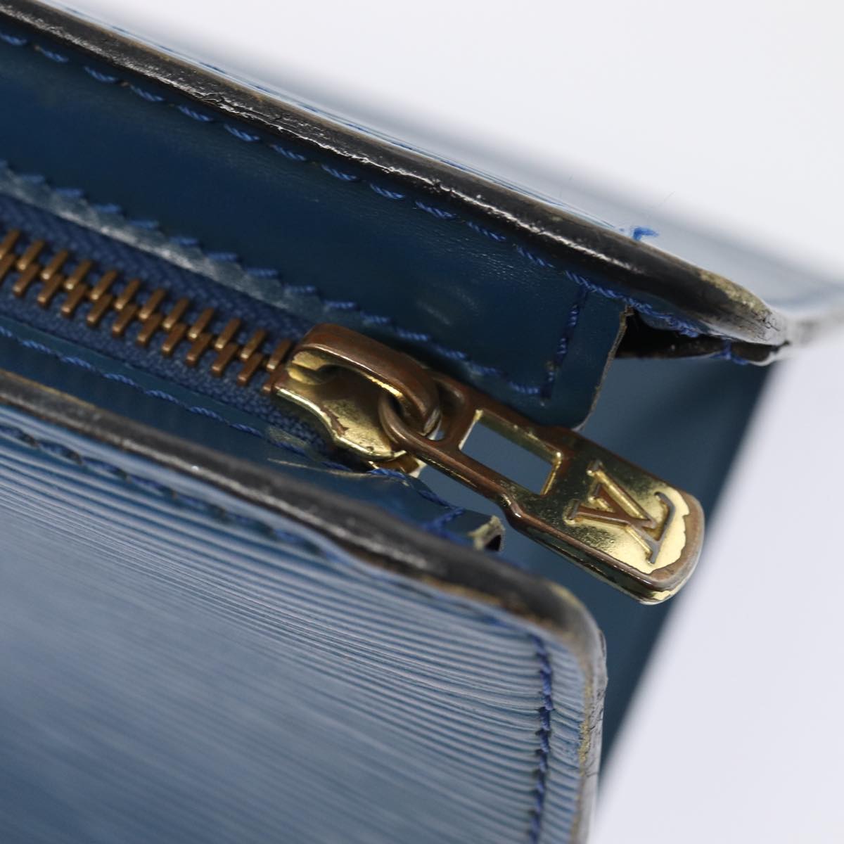 LOUIS VUITTON Epi Sac Triangle Hand Bag Blue M52095 LV 82780