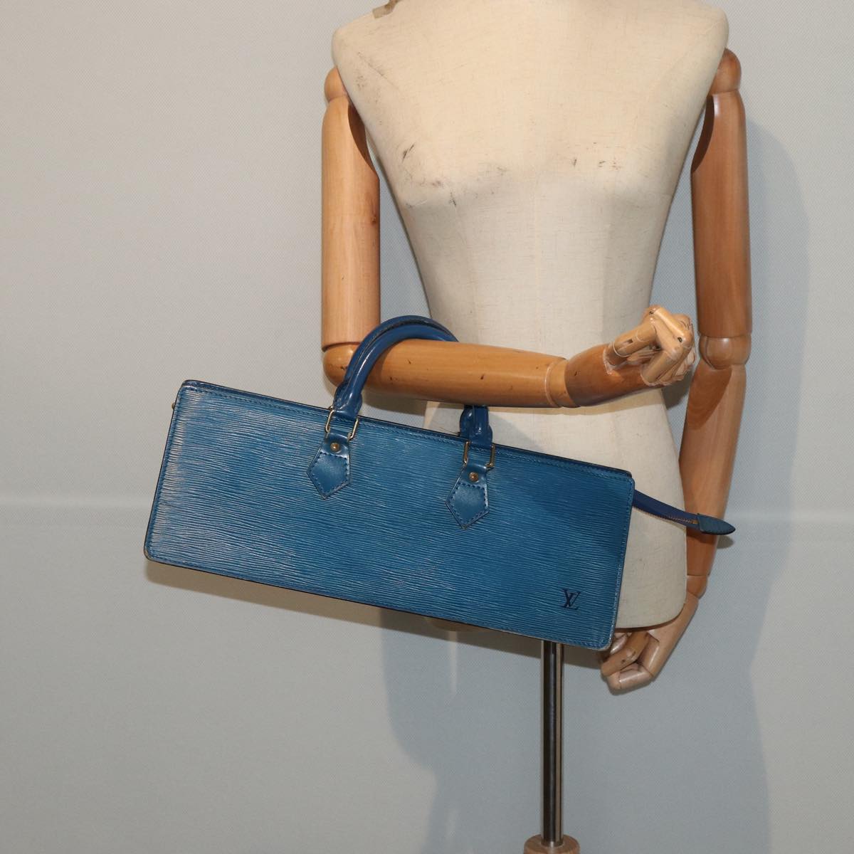 LOUIS VUITTON Epi Sac Triangle Hand Bag Blue M52095 LV 82780
