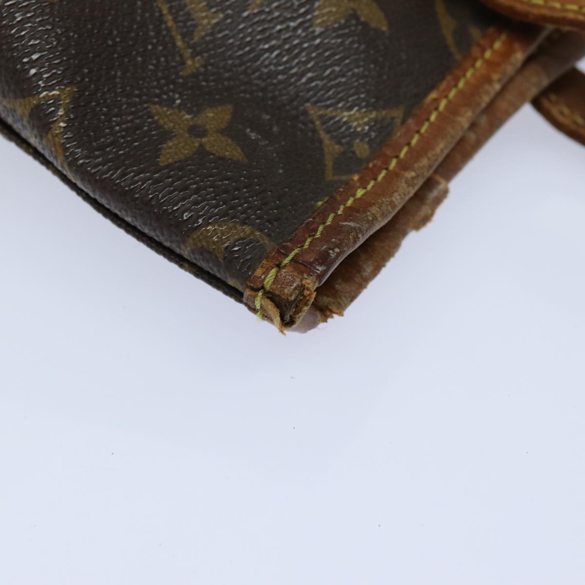 LOUIS VUITTON Monogram Bucket GM Shoulder Bag M42236 LV 82791