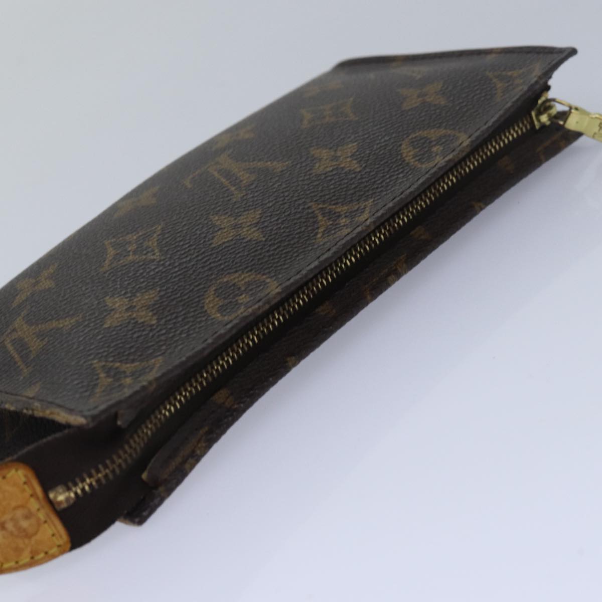 LOUIS VUITTON Monogram Bucket GM Pouch Accessory Pouch LV 82802
