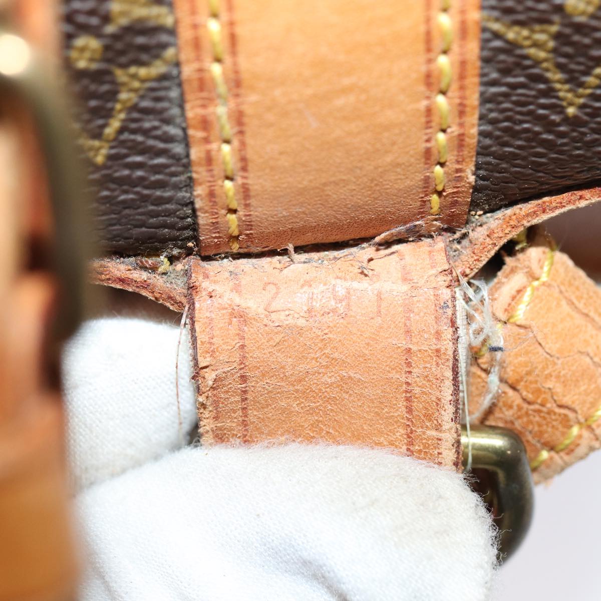 LOUIS VUITTON Monogram Randonnee GM Shoulder Bag M42244 LV 82807