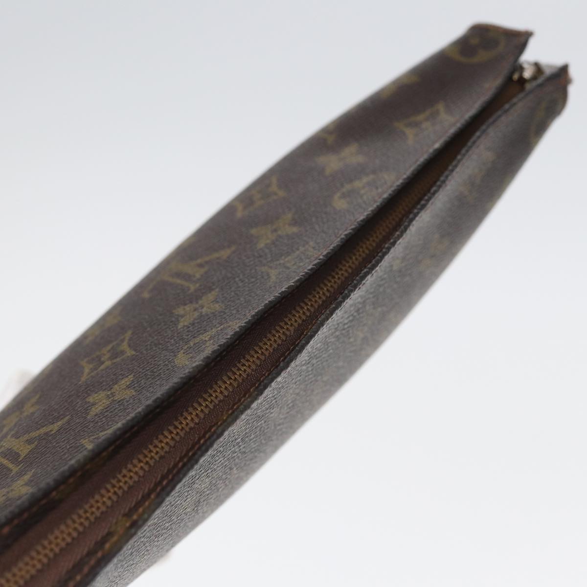 LOUIS VUITTON Monogram Poche Toilette 26 Pouch M47542 LV 82916