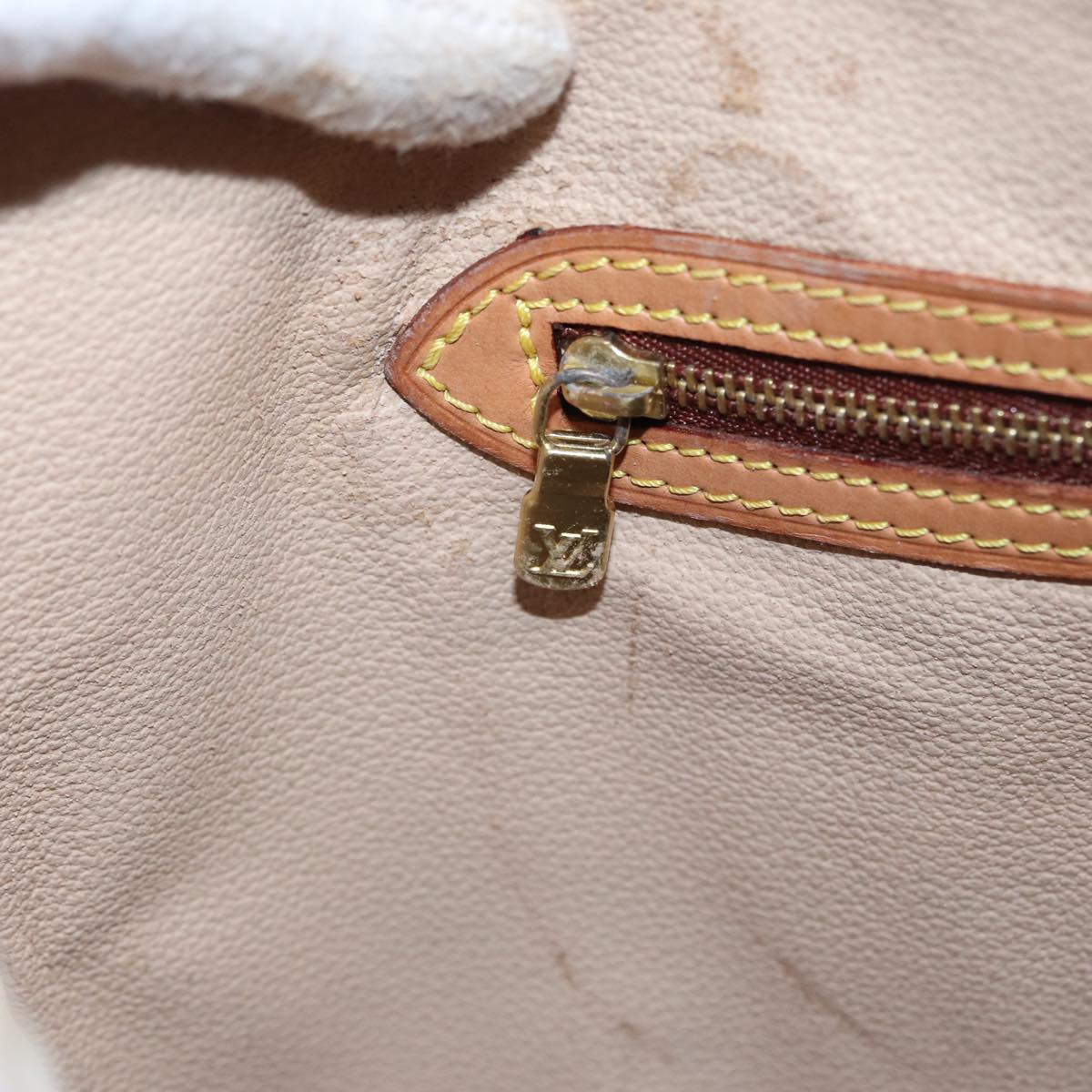 LOUIS VUITTON Monogram Bucket GM Shoulder Bag M42236 LV 82971