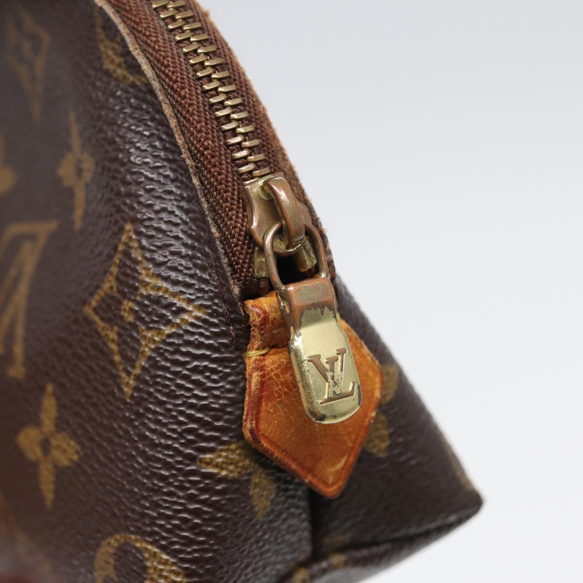 LOUIS VUITTON Monogram Pochette Cosmetic PM Cosmetic Pouch M47515 LV 82979