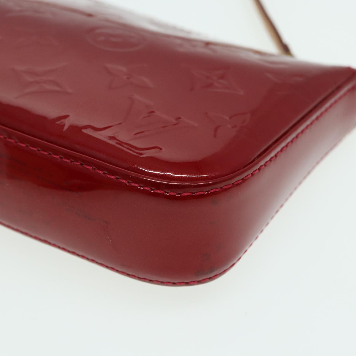 LOUIS VUITTON Vernis Pochette Accessoires Pouch Pomme D'amour M91577 83014