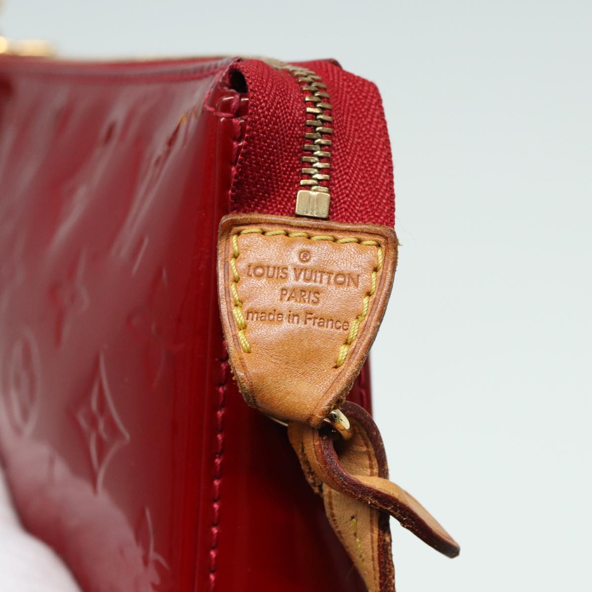 LOUIS VUITTON Vernis Pochette Accessoires Pouch Pomme D'amour M91577 83014