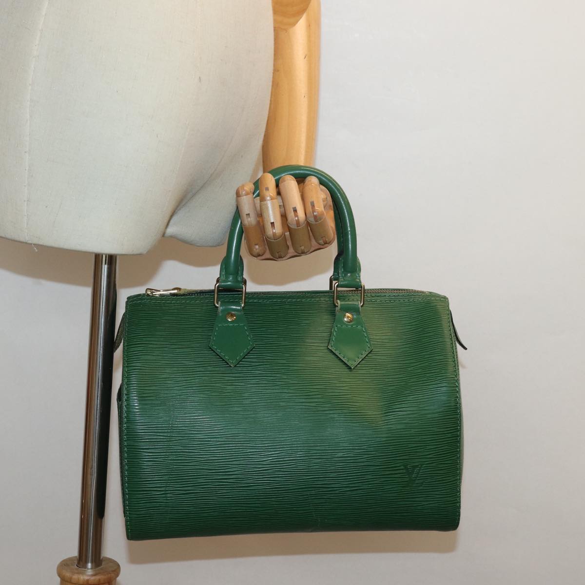 LOUIS VUITTON Epi Speedy 25 Hand Bag Borneo Green M43014 LV 83027