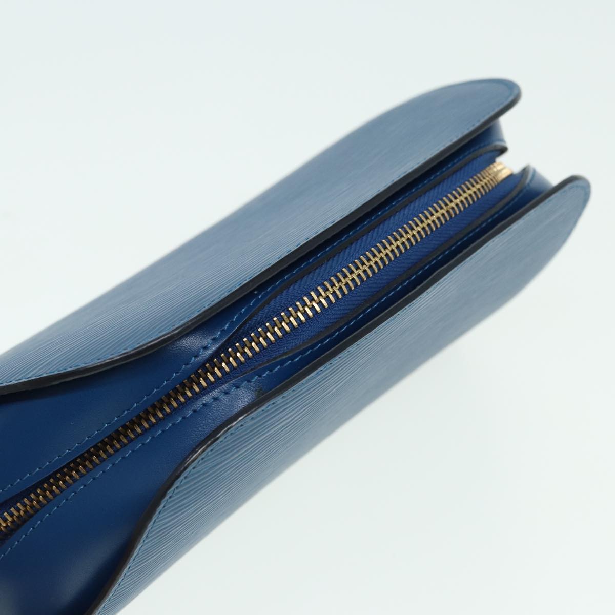 LOUIS VUITTON Epi Dauphine GM Pouch Blue M48435 LV 83030