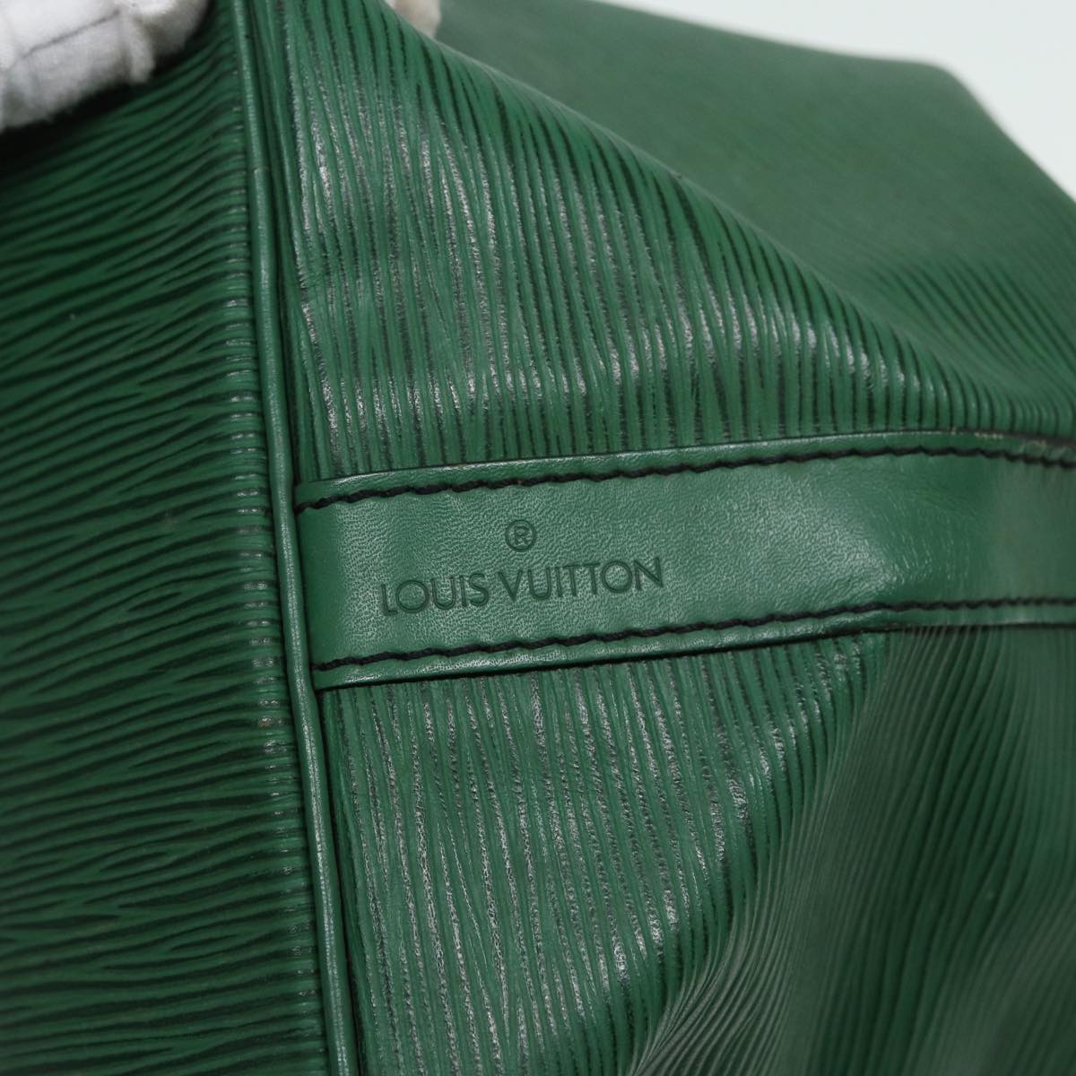 LOUIS VUITTON Epi Petit Noe Shoulder Bag Green M44102 LV 83033