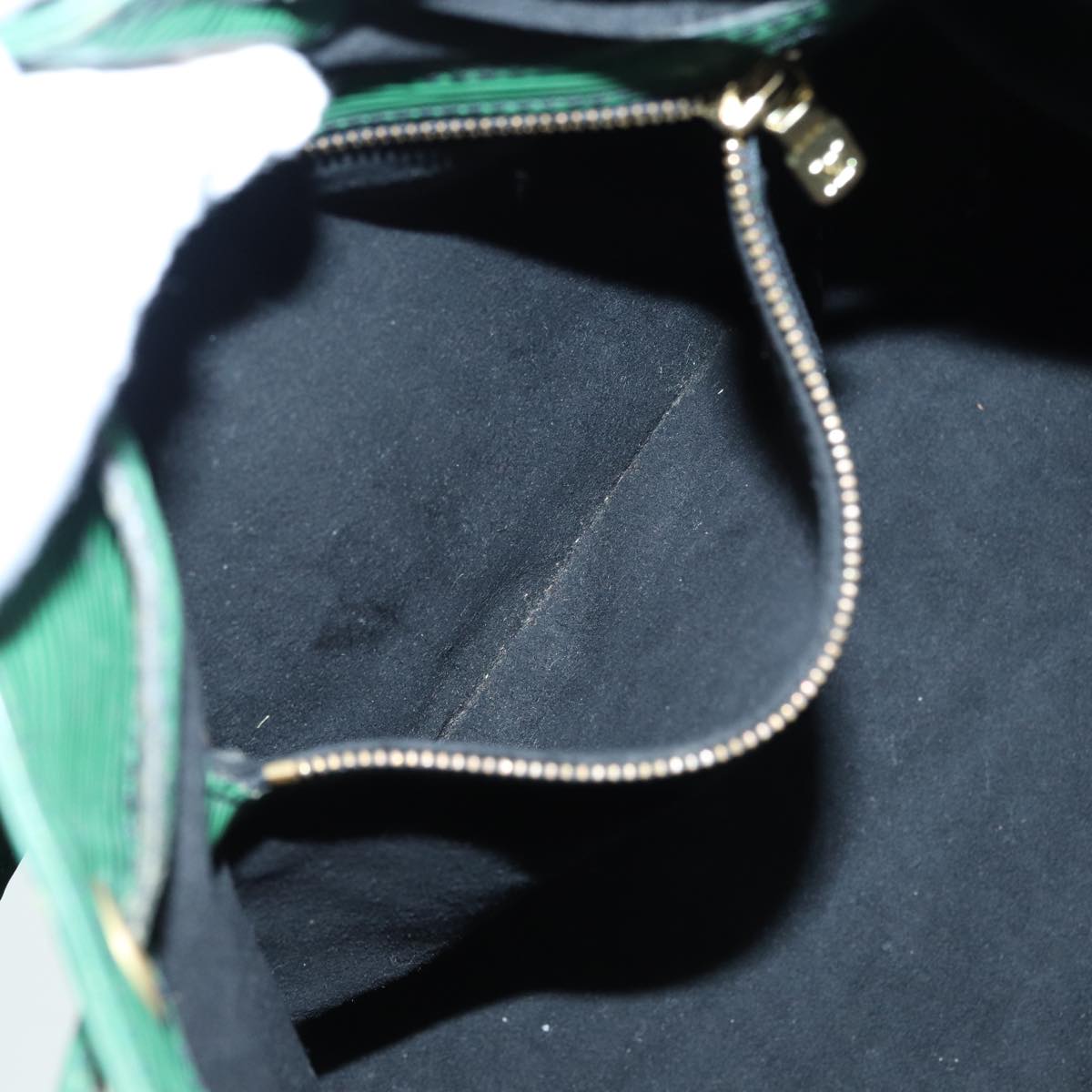 LOUIS VUITTON Epi Petit Noe Shoulder Bag Green M44102 LV 83033