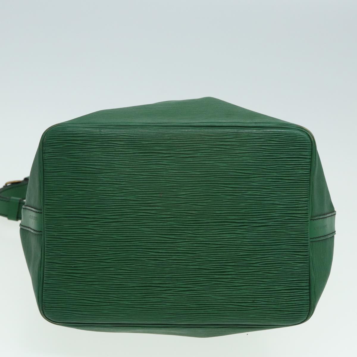 LOUIS VUITTON Epi Petit Noe Shoulder Bag Green M44102 LV 83033