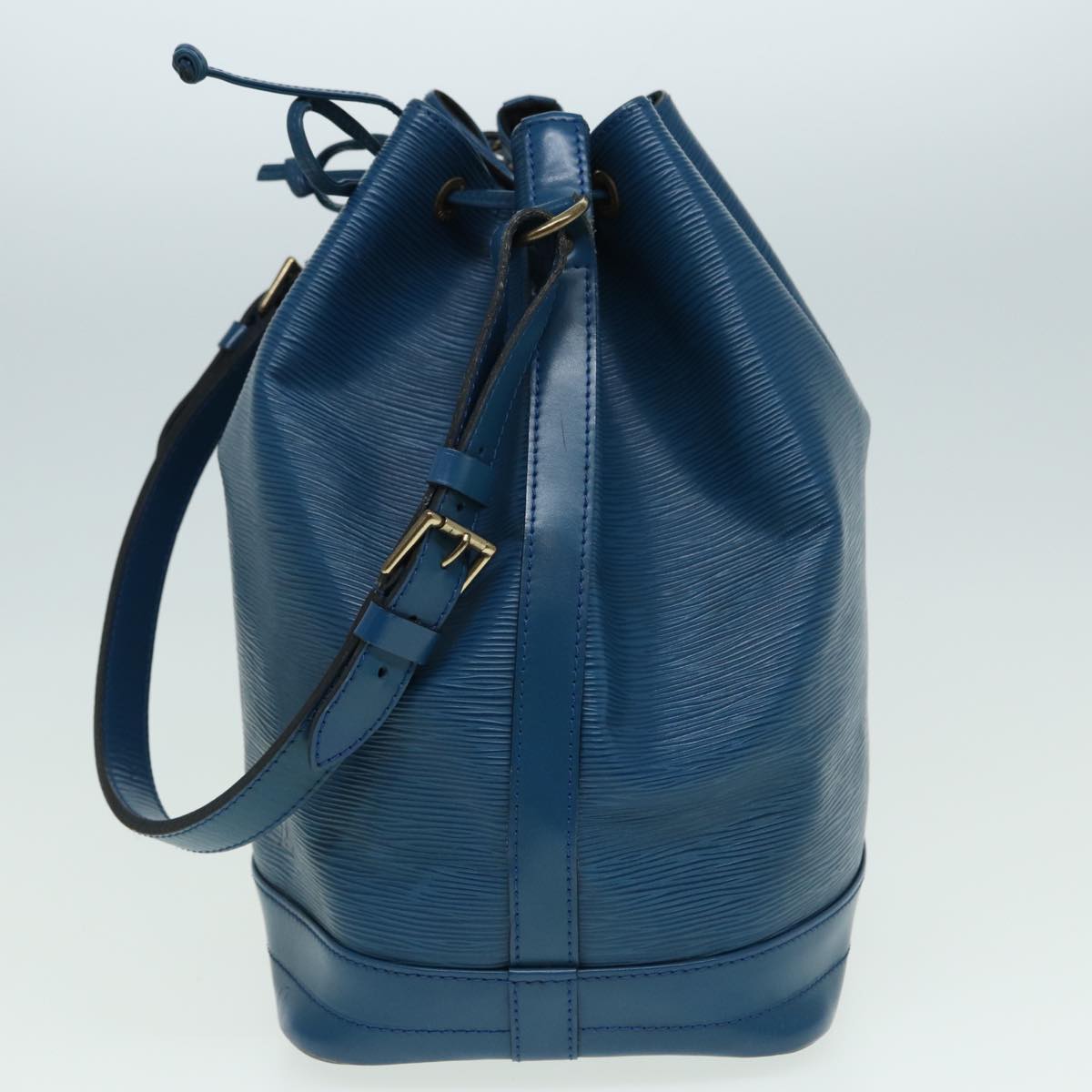 LOUIS VUITTON Epi Noe Shoulder Bag Toledo Blue M44005 LV 83034