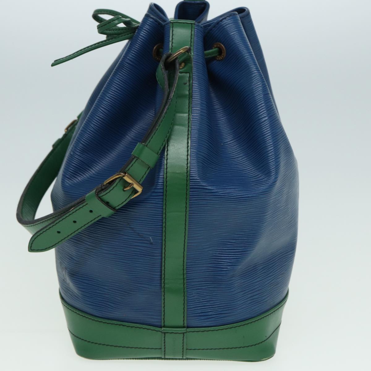 LOUIS VUITTON Epi Noe Shoulder Bag Bicolor color Green Blue M44044 LV 83035