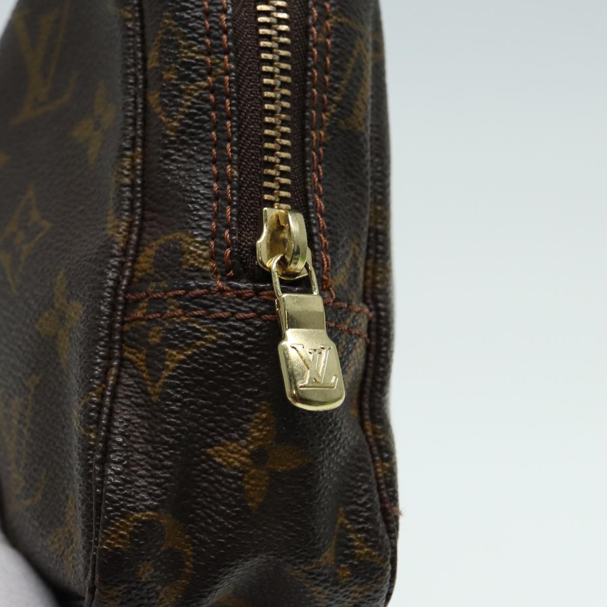 LOUIS VUITTON Monogram Trousse Toilette 23 Clutch Bag M47524 LV 83085
