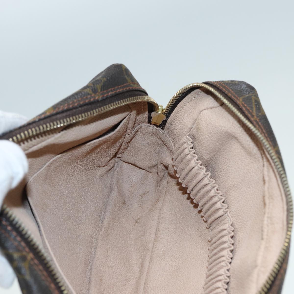 LOUIS VUITTON Monogram Trousse Toilette 23 Clutch Bag M47524 LV 83085