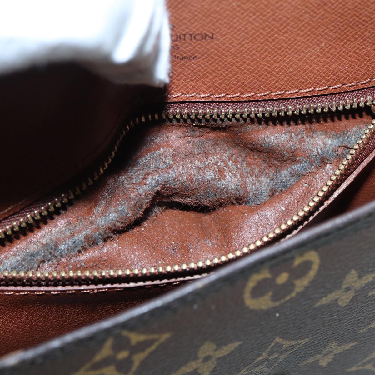 LOUIS VUITTON Monogram Saint Cloud MM Shoulder Bag M51243 LV 83112