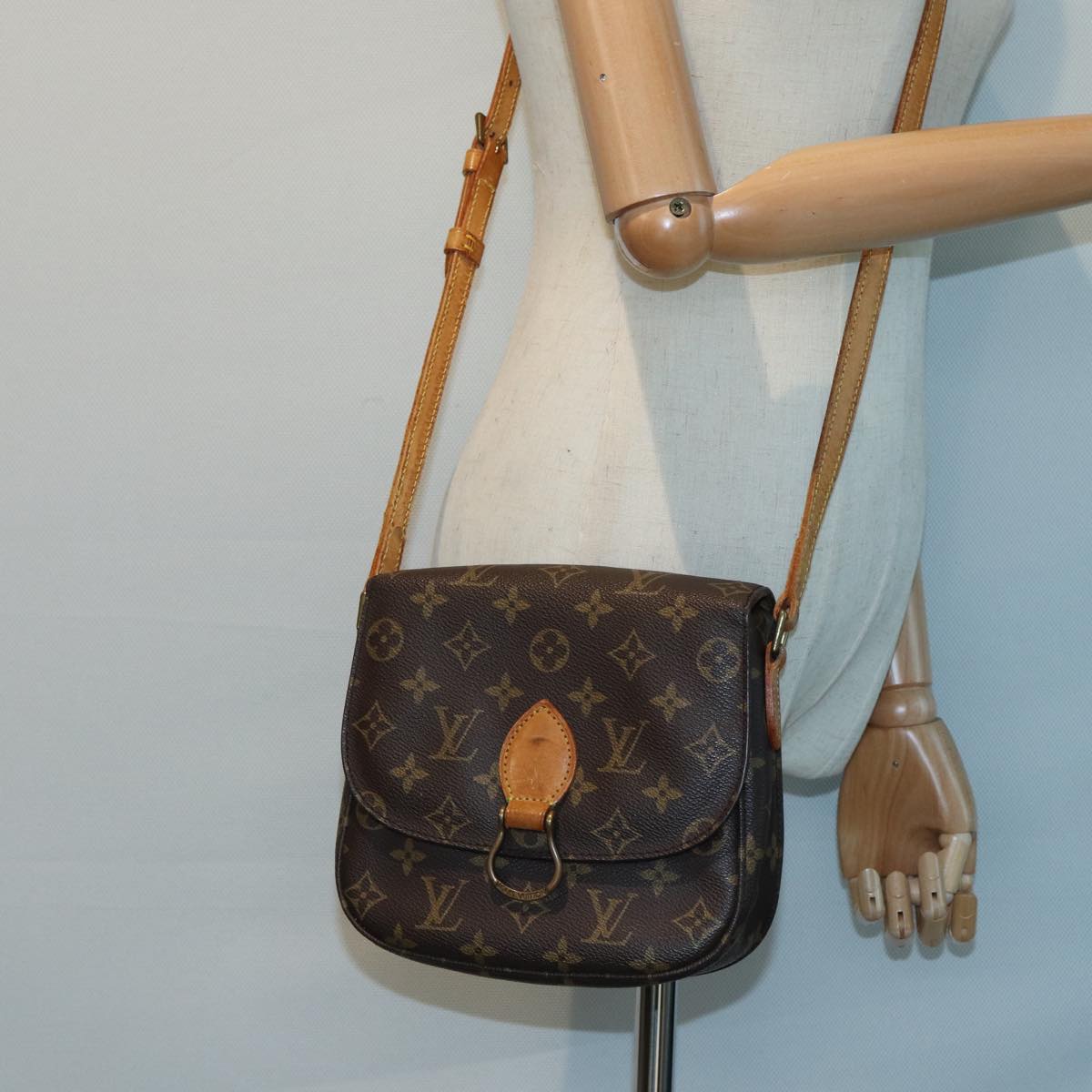 LOUIS VUITTON Monogram Saint Cloud MM Shoulder Bag M51243 LV 83112