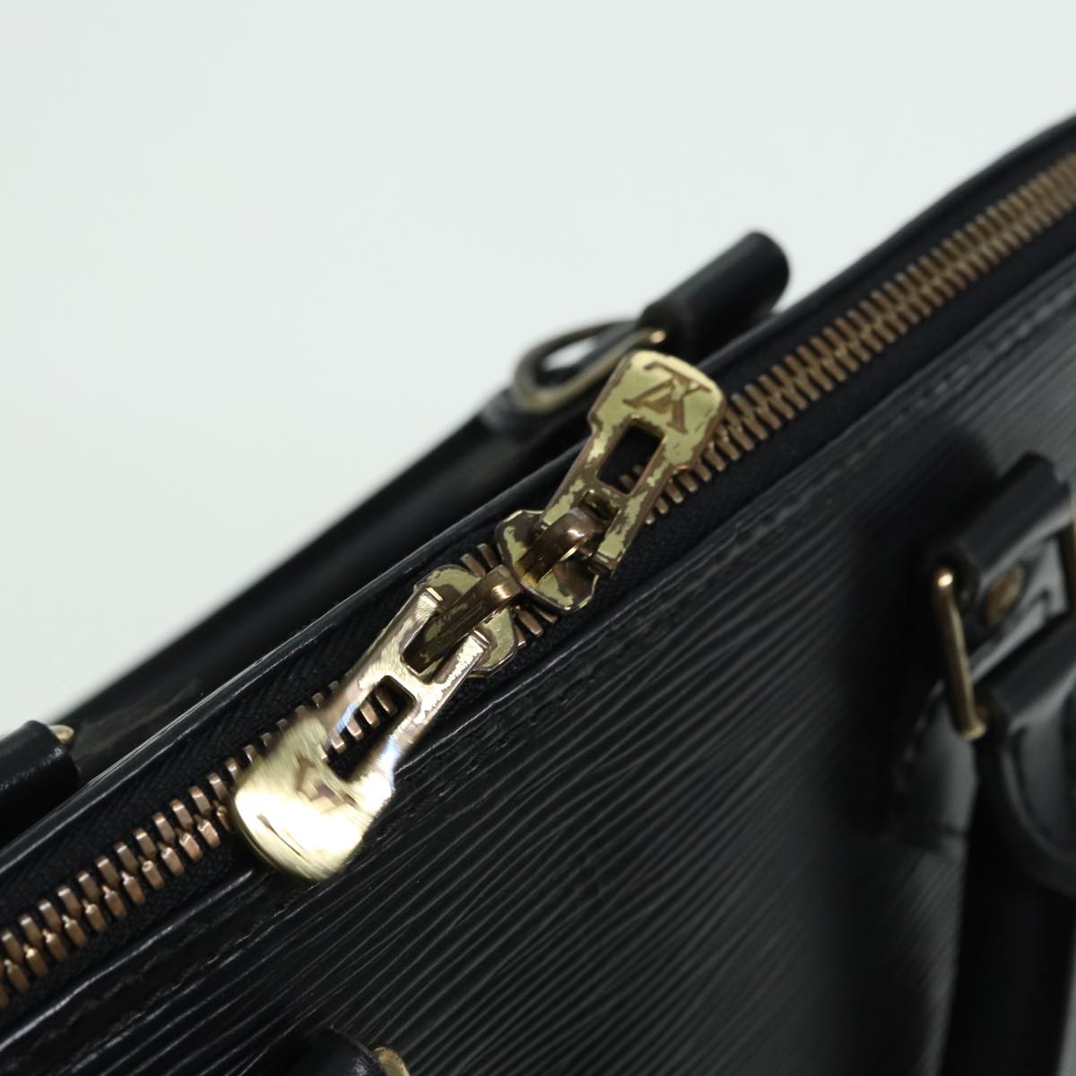 LOUIS VUITTON Epi Alma Hand Bag Black M52142 LV 83125