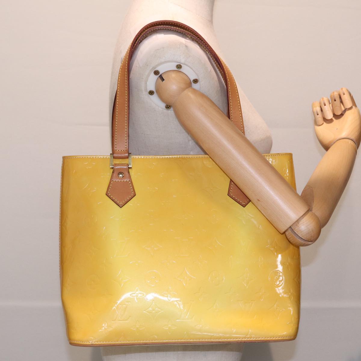 LOUIS VUITTON Monogram Vernis Houston Hand Bag Lime Yellow M91055 LV 83222