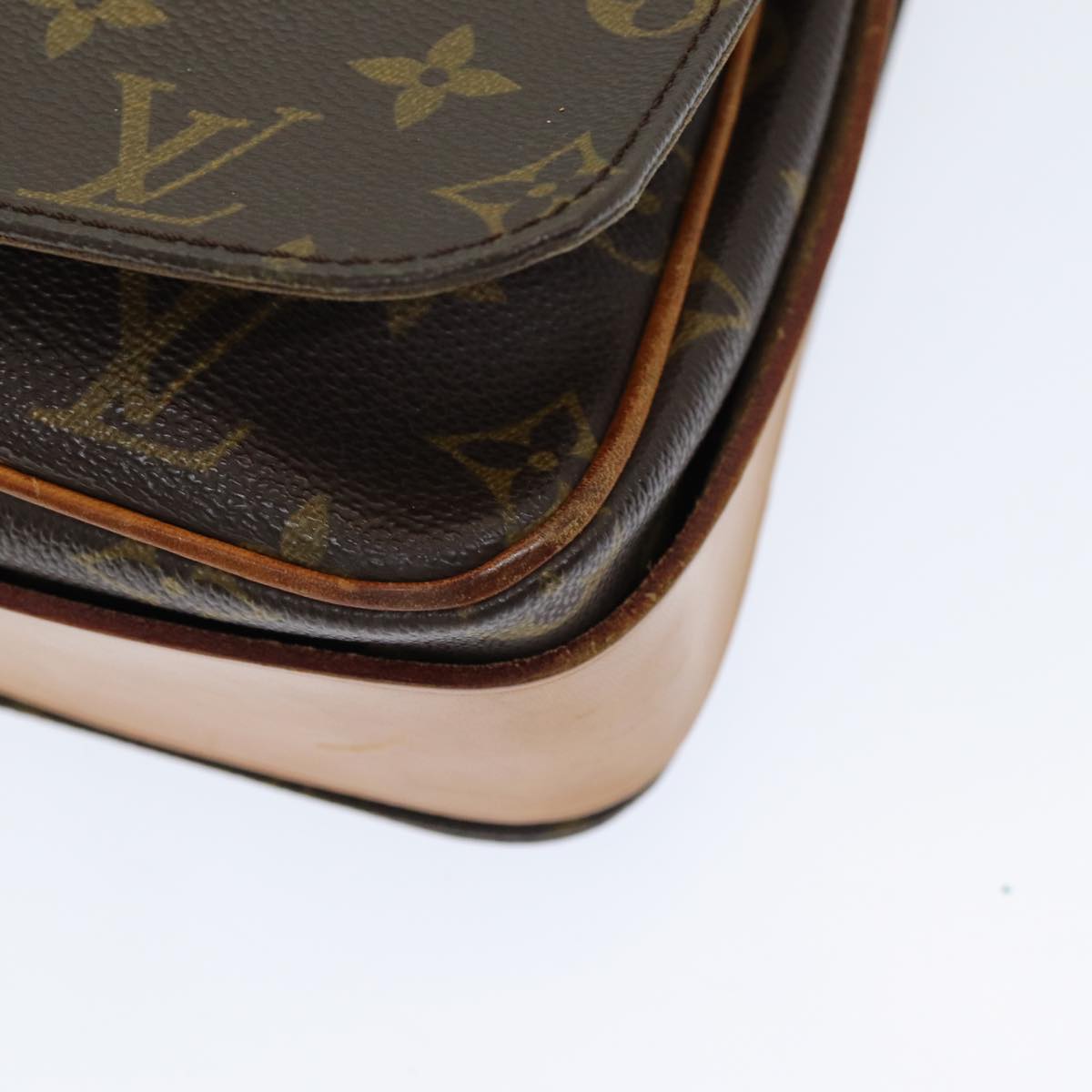LOUIS VUITTON Monogram Cartouchiere GM Shoulder Bag M51252 LV 83244