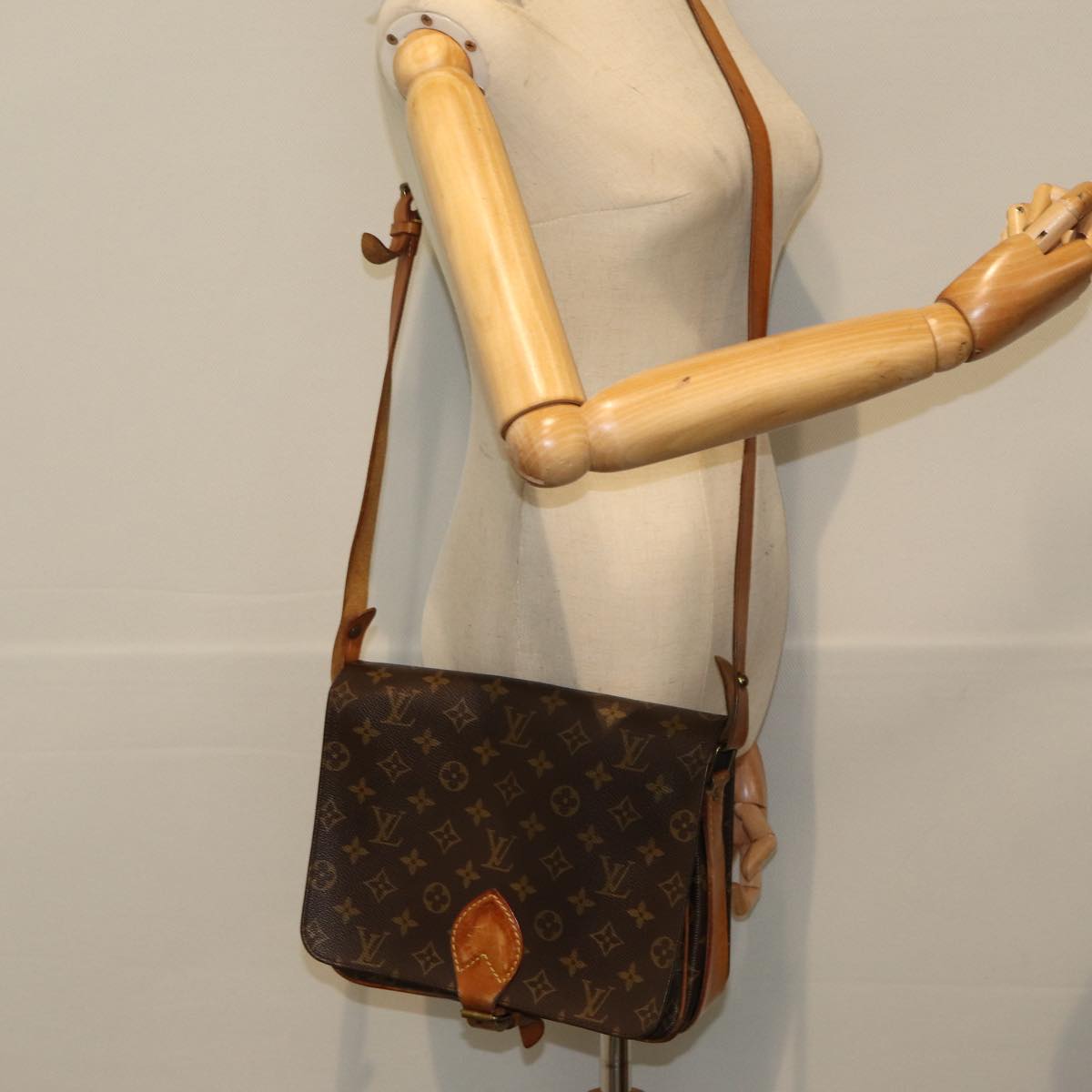LOUIS VUITTON Monogram Cartouchiere GM Shoulder Bag M51252 LV 83244