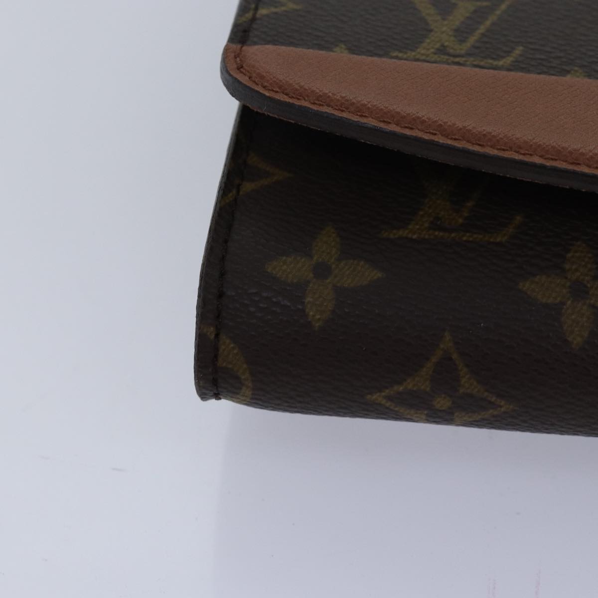 LOUIS VUITTON Monogram Bordeaux 24 Shoulder Bag M51798 LV 83302