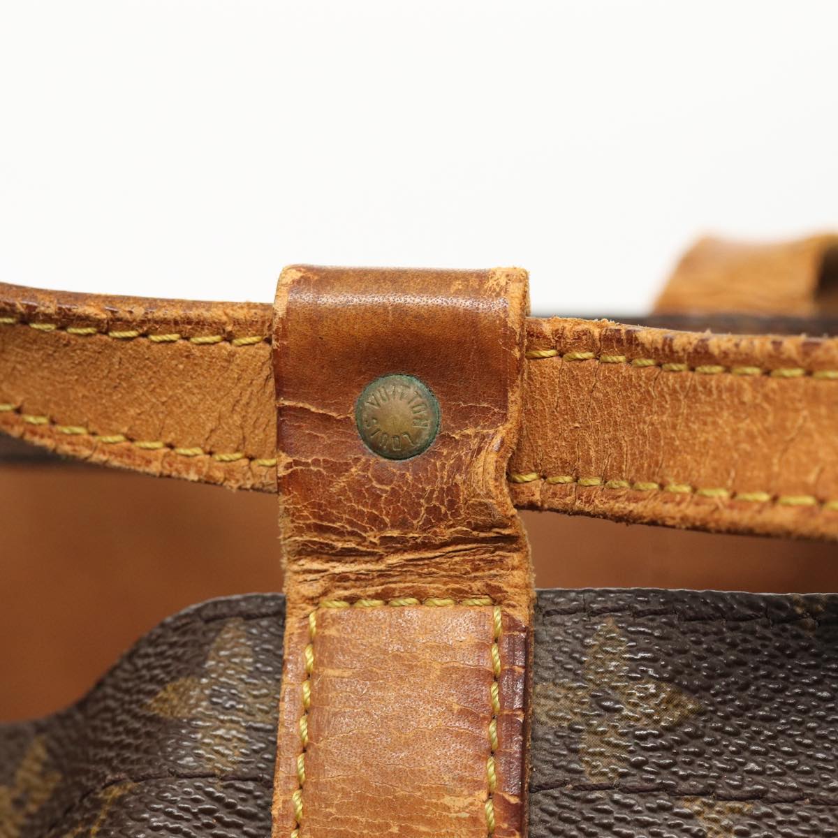 LOUIS VUITTON Monogram Randonnee GM Shoulder Bag M42244 LV 83305