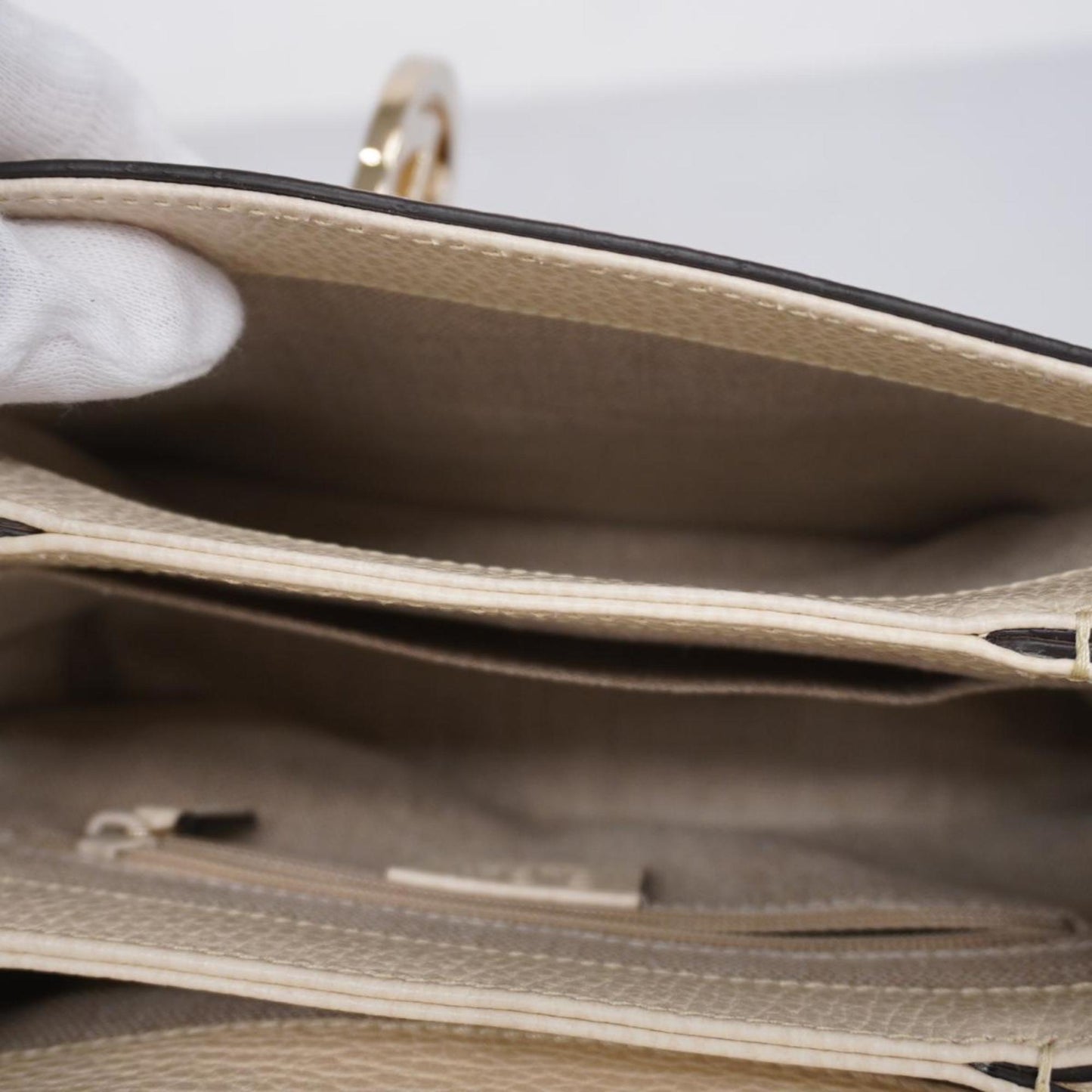 Luxury Gucci Trending 2025 Interlocking G  Leather Shoulder Bag ()