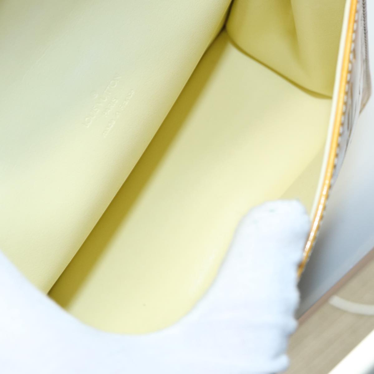 LOUIS VUITTON Monogram Vernis Spring Street Bag Lime Yellow M91068 83528