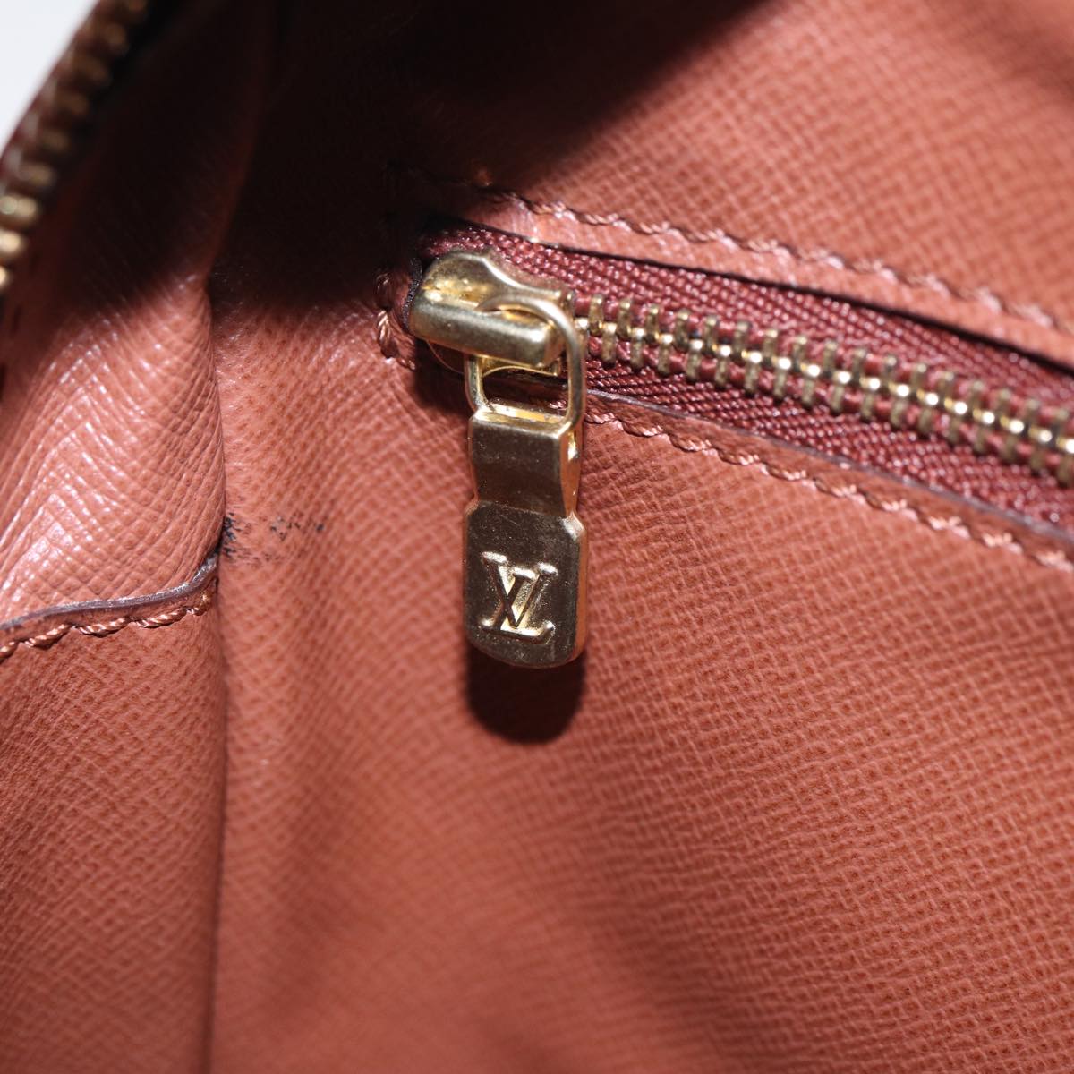 LOUIS VUITTON Epi Trocadero 27 Shoulder Bag Brown M52313 LV 83532