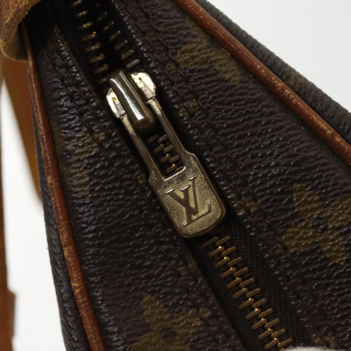 LOUIS VUITTON Monogram Boulogne 35 Shoulder Bag M51260 LV 83553
