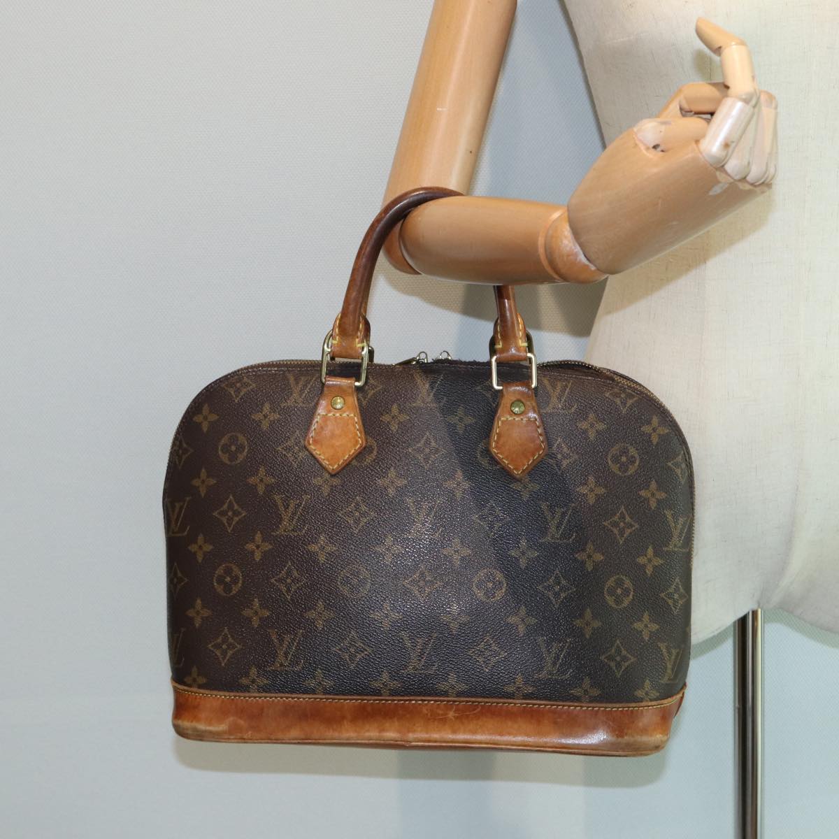 LOUIS VUITTON Monogram Alma Hand Bag M51130 LV 83559