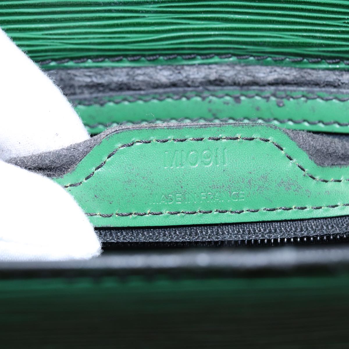 LOUIS VUITTON Epi Sac Plat Hand Bag Green M59084 LV 83566