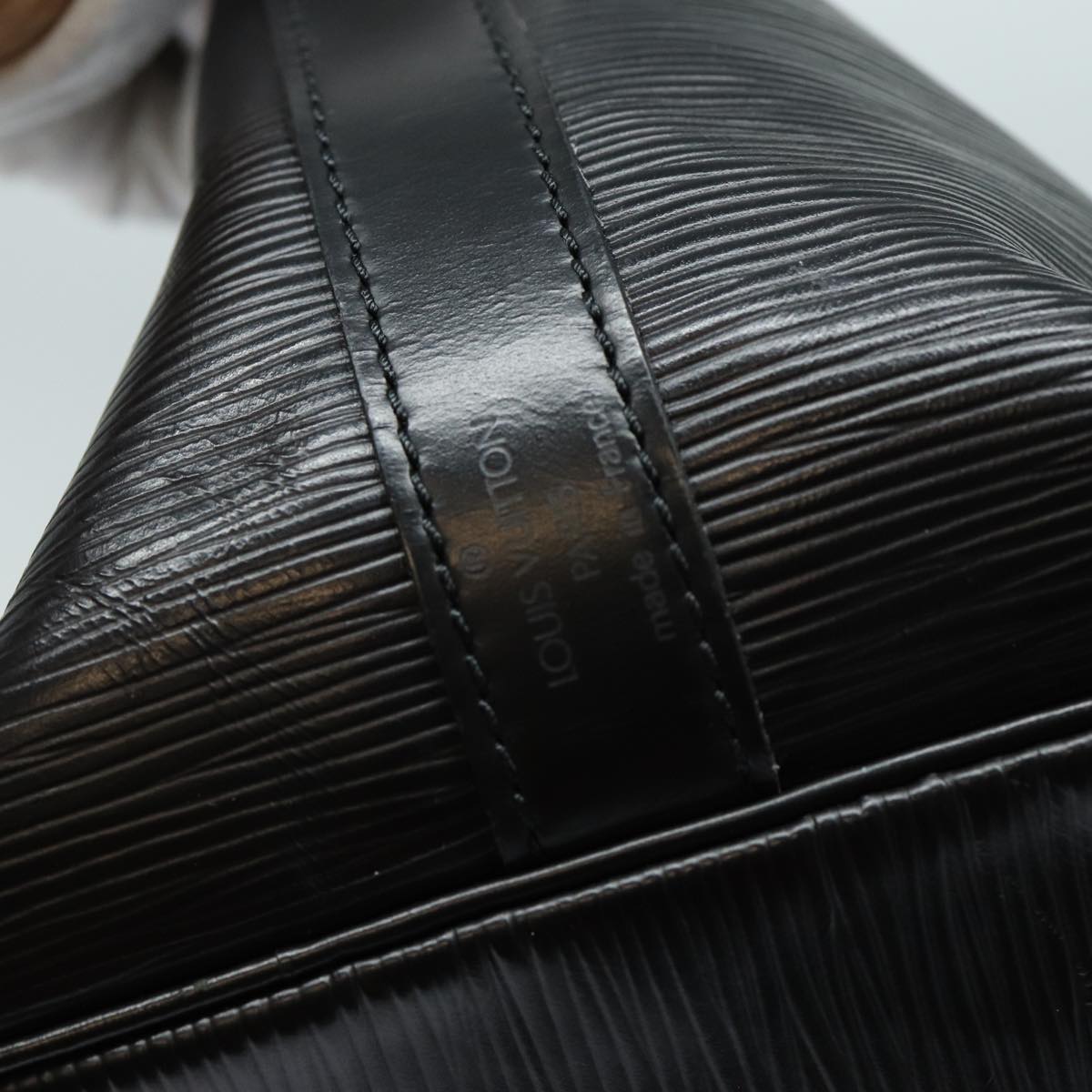 LOUIS VUITTON Epi Petit Noe Shoulder Bag Black M44102 LV 83569