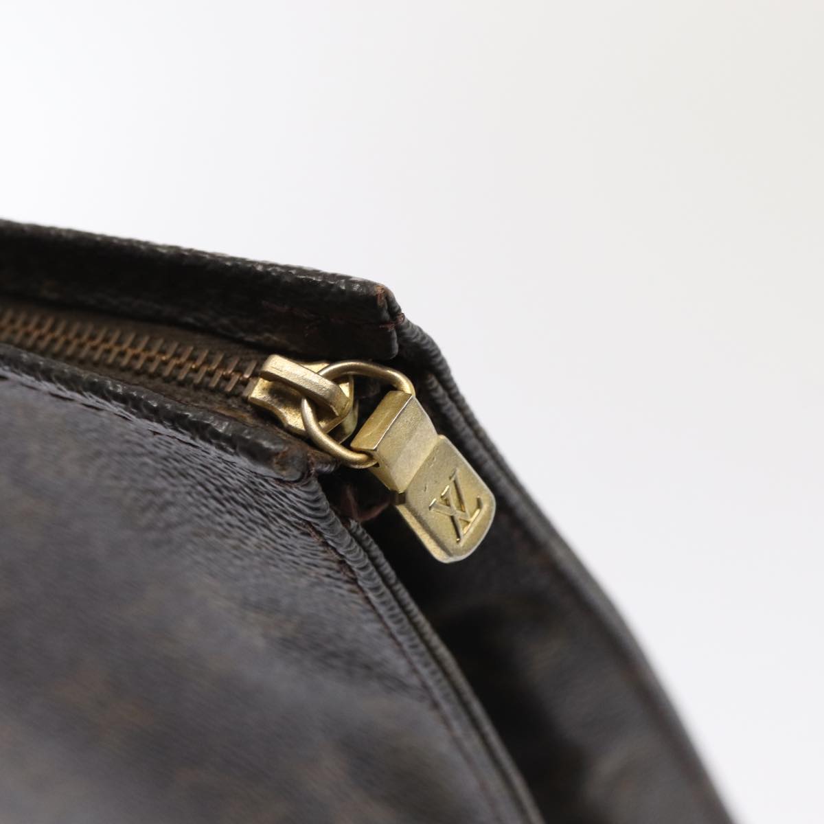 LOUIS VUITTON Monogram Poche Toilette 26 Pouch M47542 LV 83589