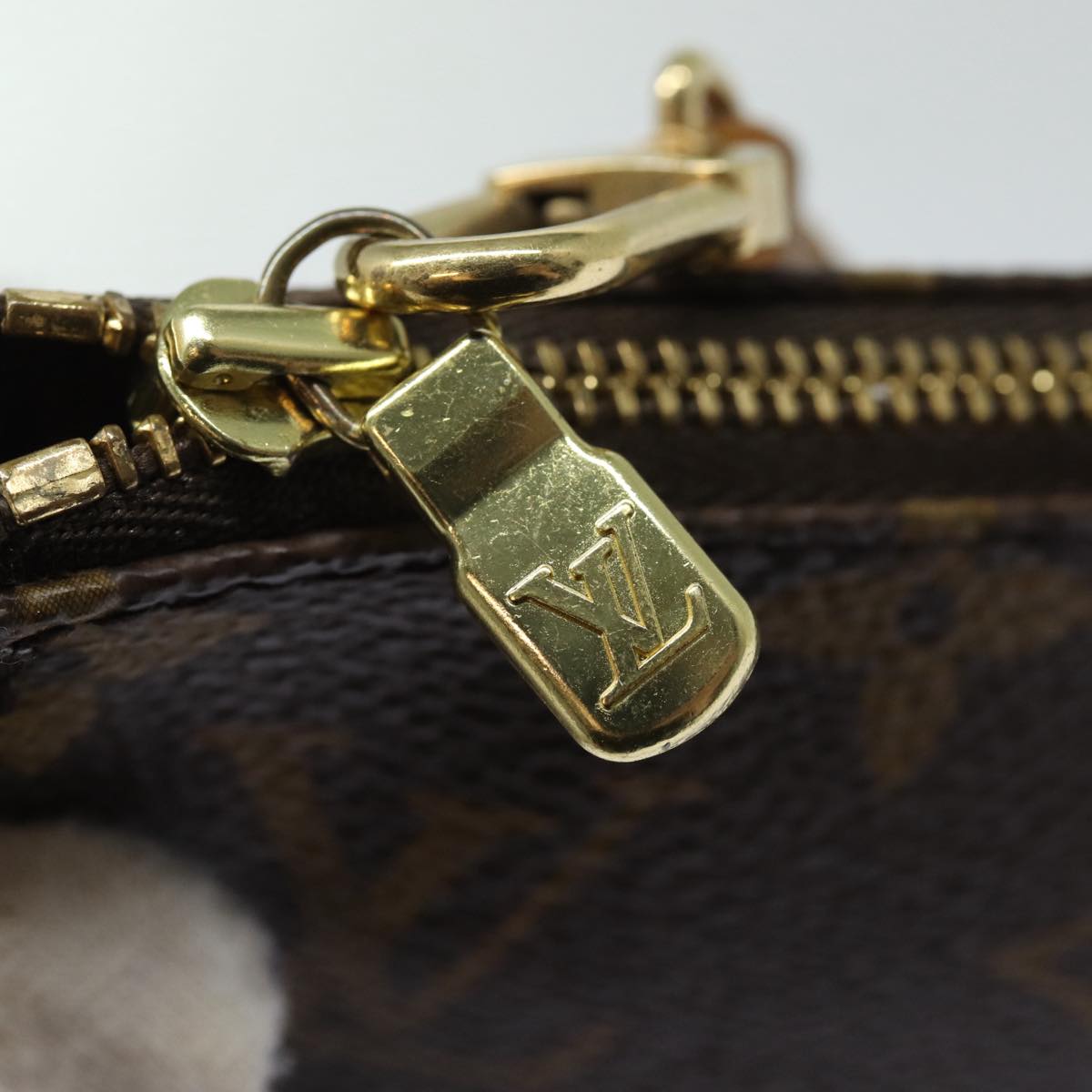 LOUIS VUITTON Monogram Pochette Accessoires Pouch M51980 LV 83600