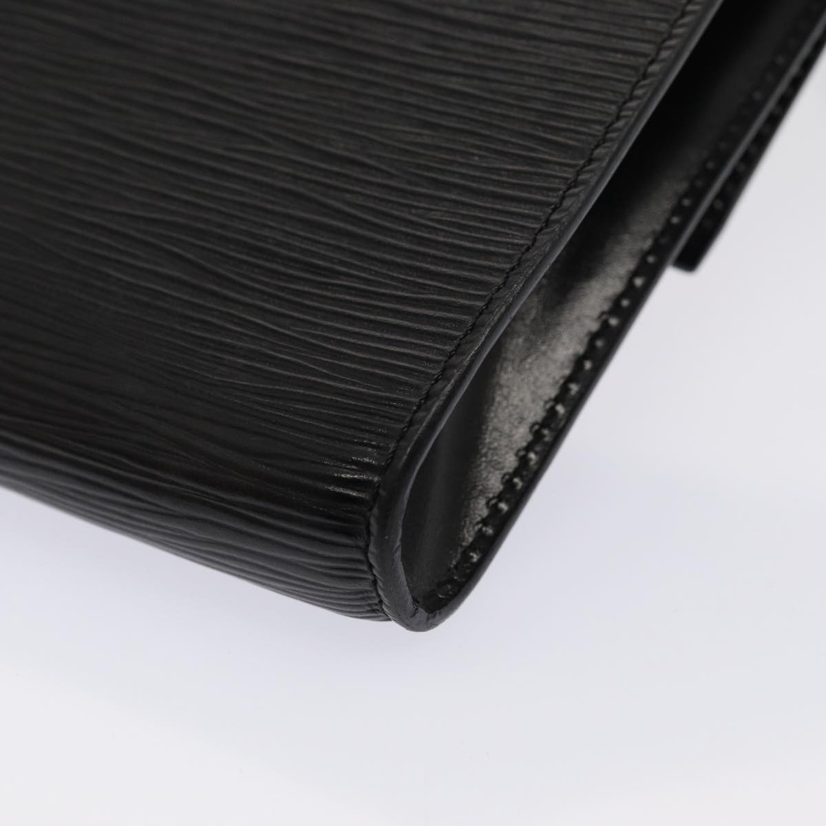 LOUIS VUITTON Epi Pochette Arche Shoulder Bag Black Noir M52572 LV 83609