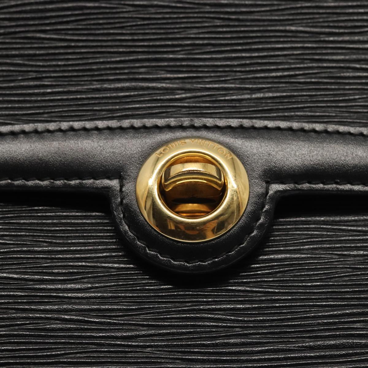 LOUIS VUITTON Epi Pochette Arche Shoulder Bag Black Noir M52572 LV 83609