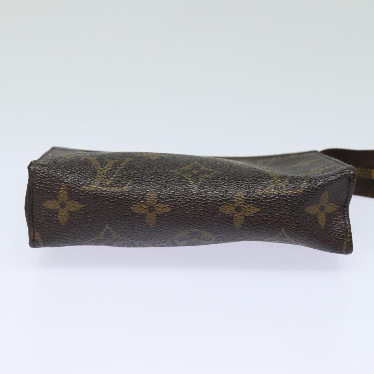 LOUIS VUITTON Monogram Poche Toilette 15 Pouch M47546 LV 83770