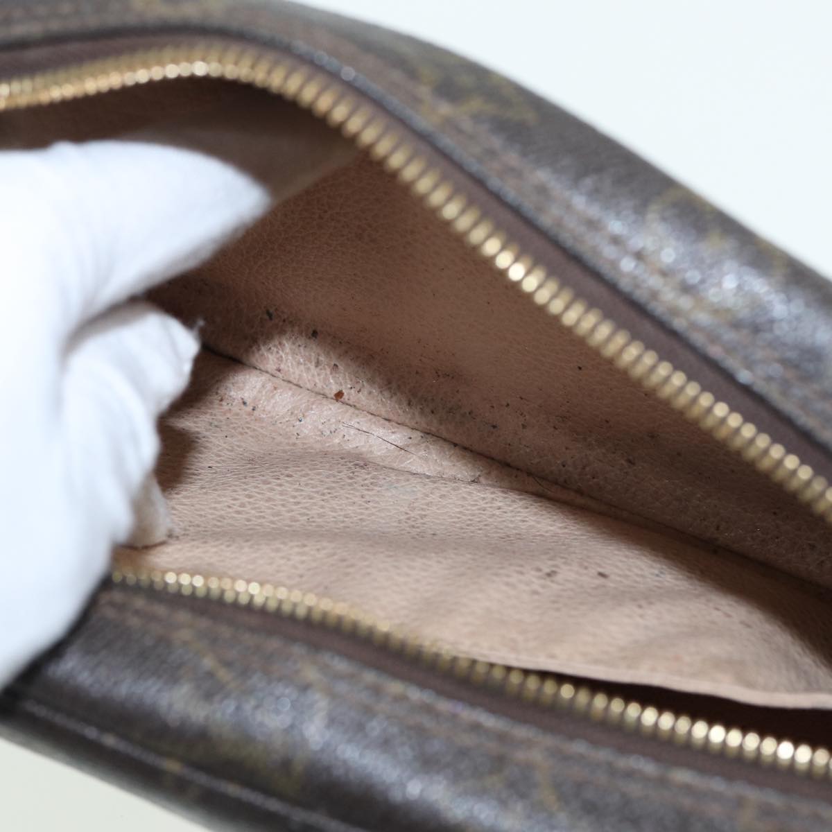 LOUIS VUITTON Monogram Trousse Toilette 23 Clutch Bag M47524 LV 83779