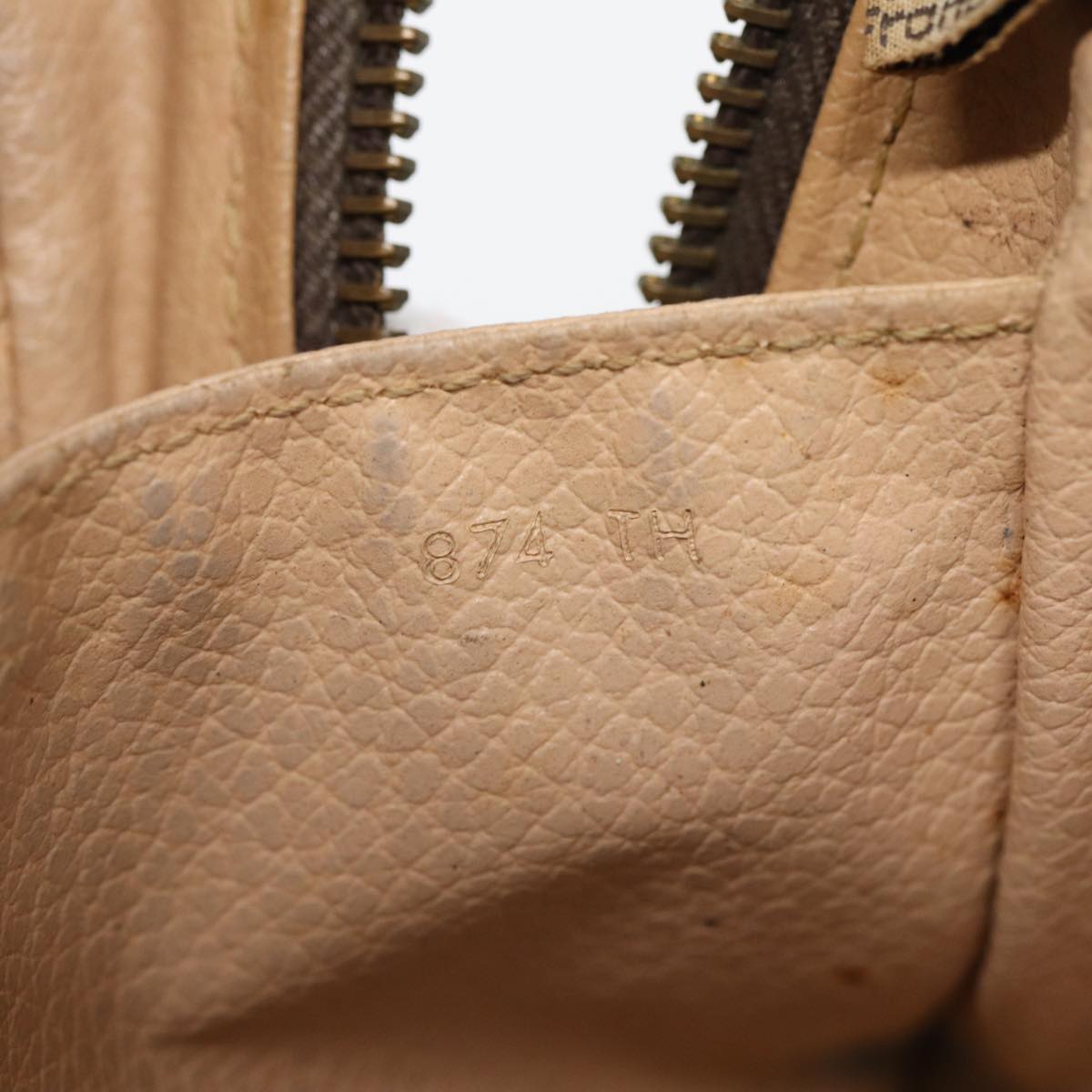 LOUIS VUITTON Monogram Trousse Toilette 23 Clutch Bag M47524 LV 83780