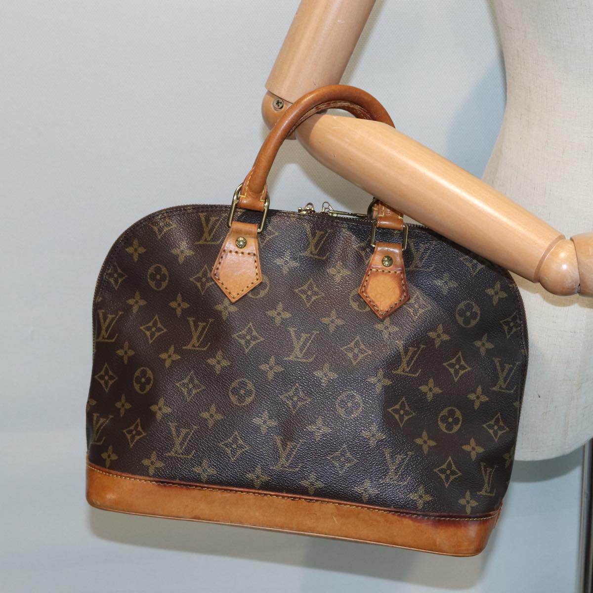 LOUIS VUITTON Monogram Alma Hand Bag M51130 LV 83789