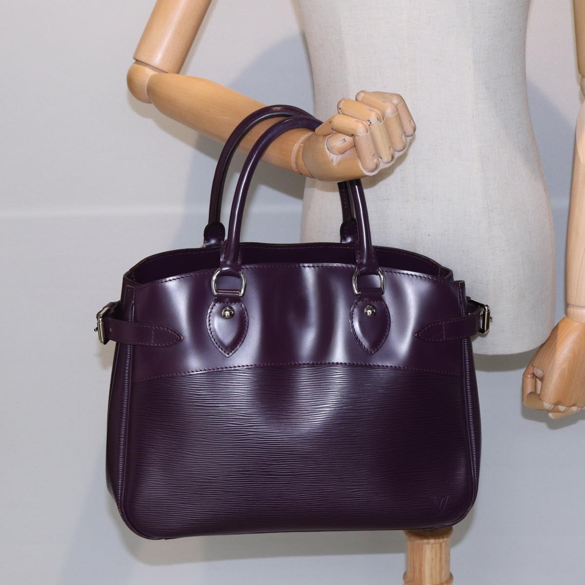 LOUIS VUITTON Epi Passy PM Hand Bag Purple Cassis M5926K LV 83792