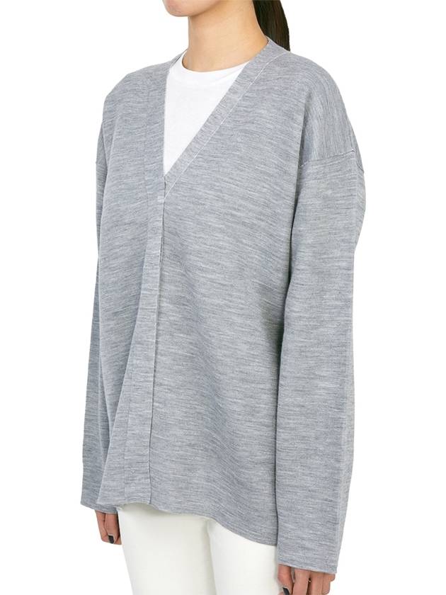Luxury Fendi Women's FF Motif V-Neck Cardigan Grey