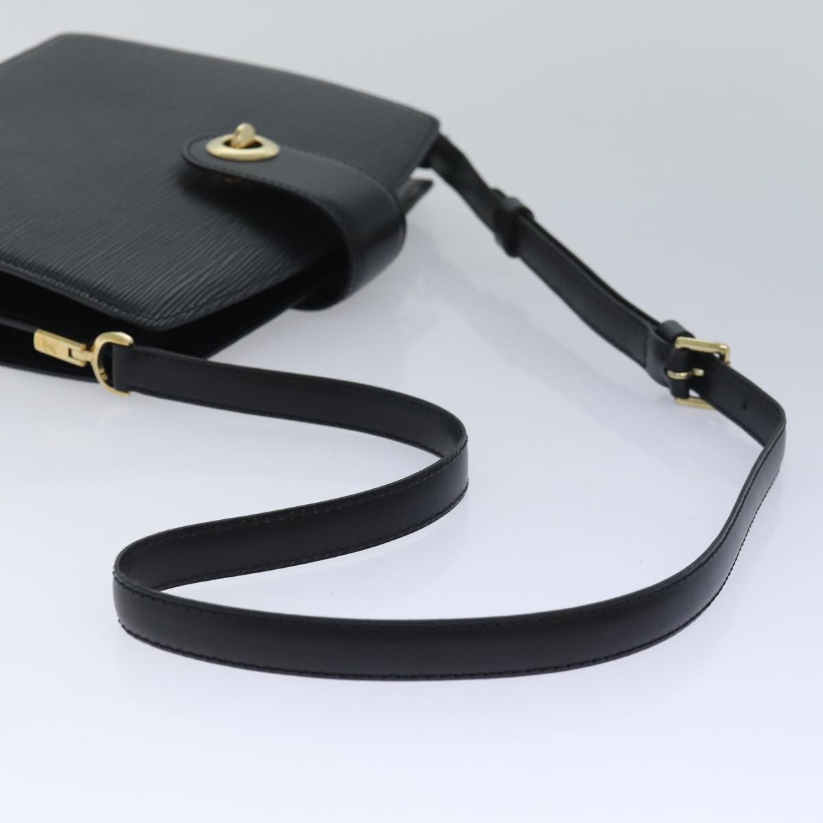 LOUIS VUITTON Epi Capuchin Shoulder Bag Black M52342 LV 83869