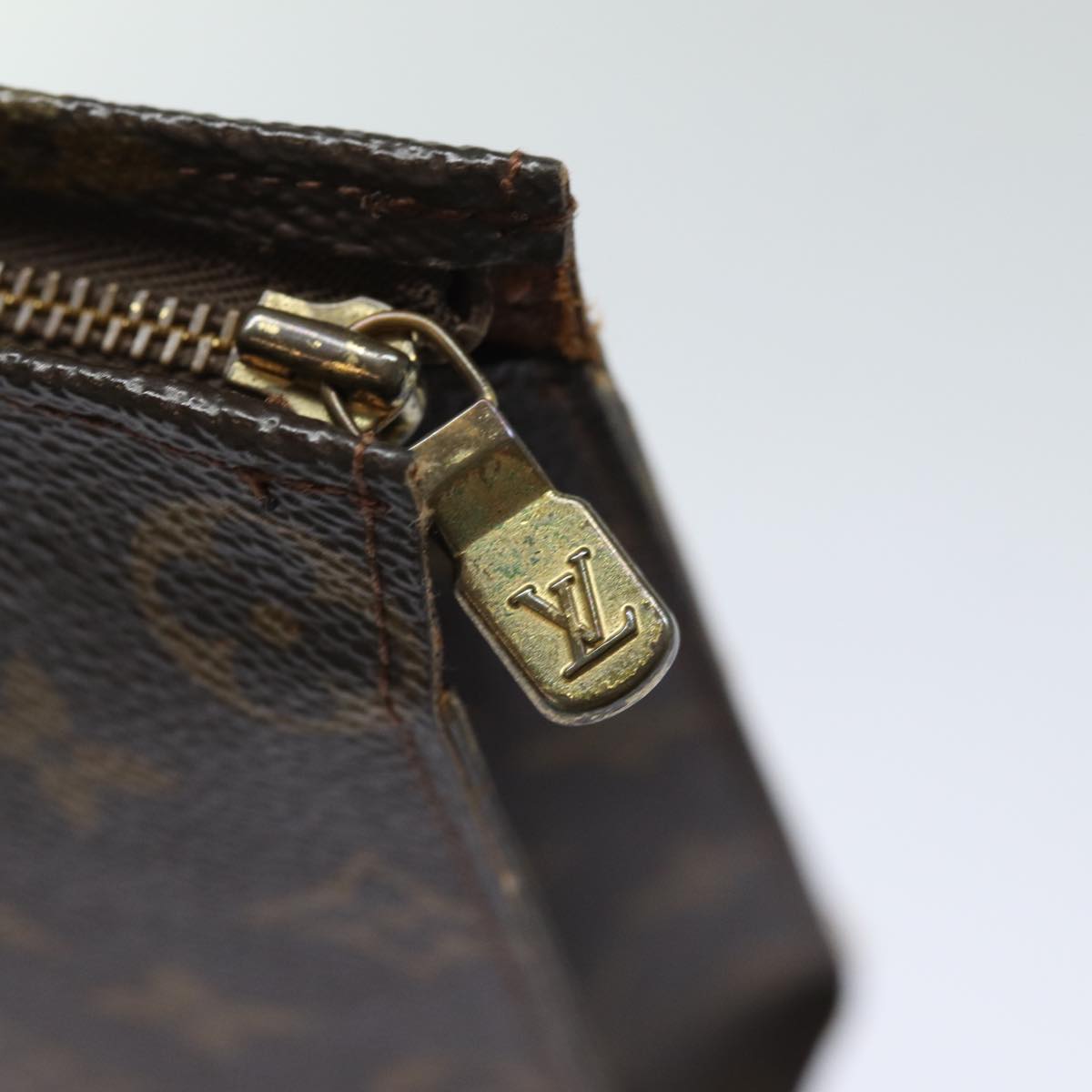LOUIS VUITTON Monogram Poche Toilette 26 Pouch M47542 LV 83995