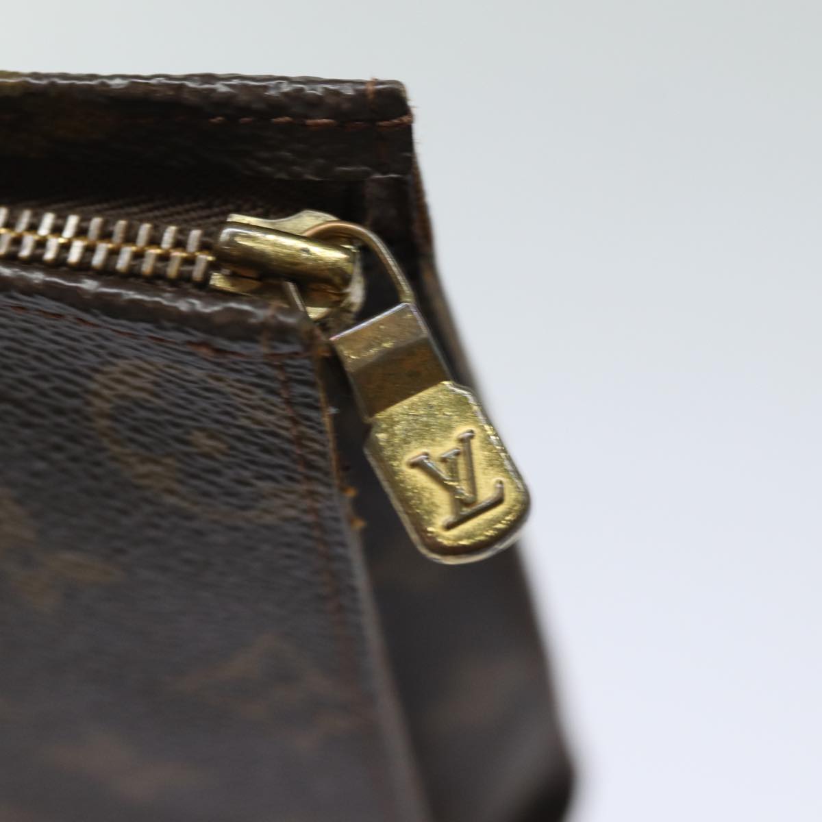 LOUIS VUITTON Monogram Poche Toilette 26 Pouch M47542 LV 84010