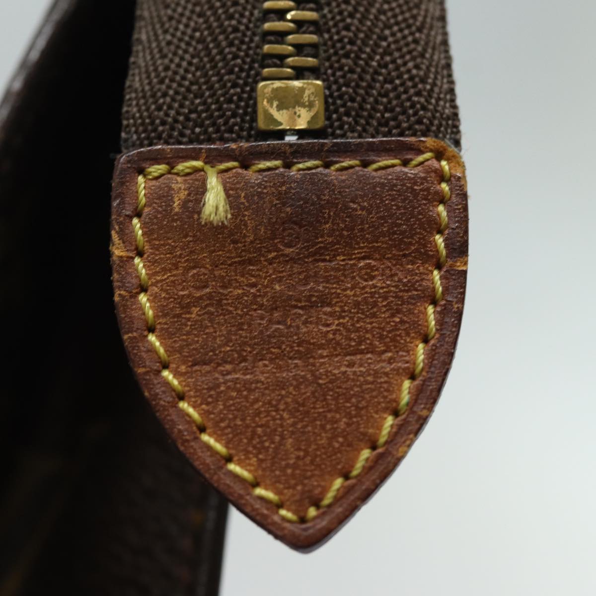 LOUIS VUITTON Monogram Poche Toilette 26 Pouch M47542 LV 84025
