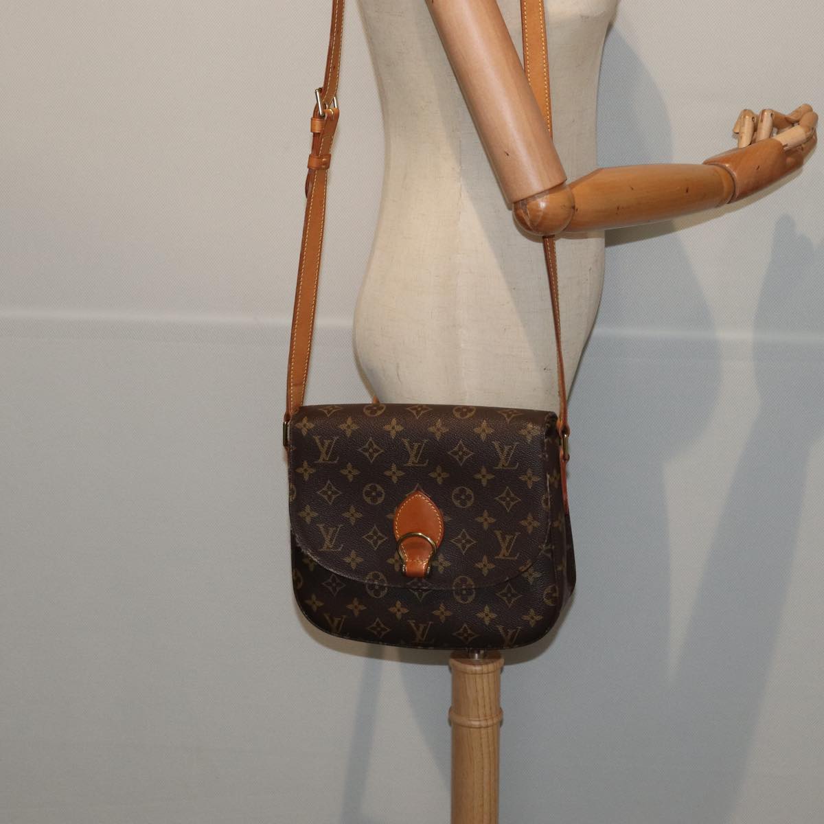 LOUIS VUITTON Monogram Saint Cloud GM Shoulder Bag M51242 LV 84051